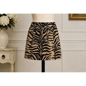 New With Tags Josephine Chaus Size 10 Women’s Lined Skirt 30” Waist 23” Length